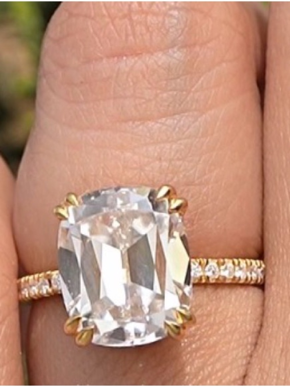 Old Mine Cushion Cut Moissanite Accent Stone Ring